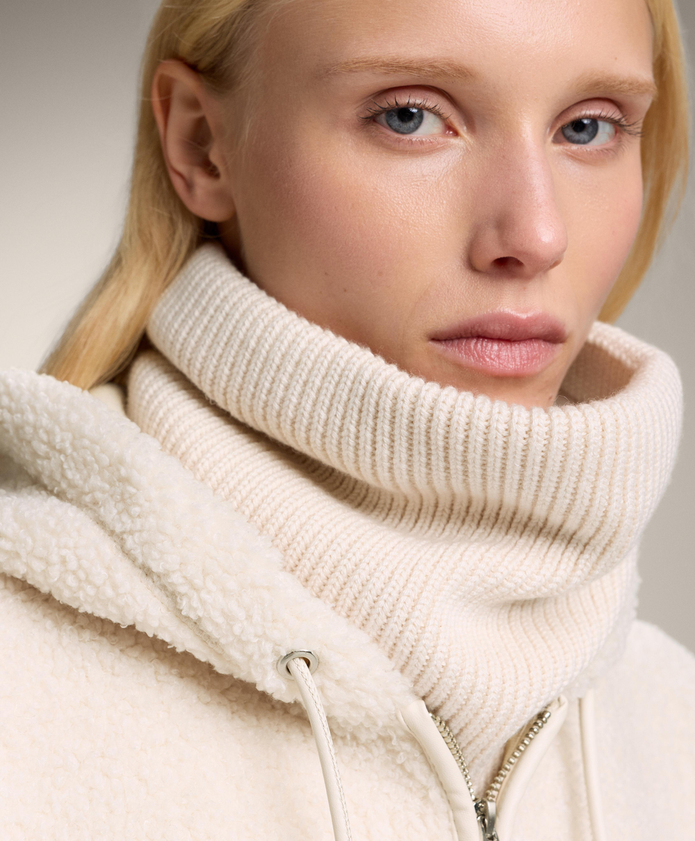 Oysho Снуд трикотажный, экрю