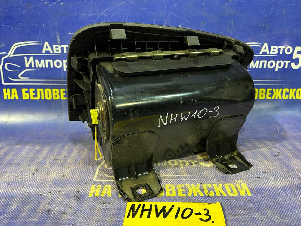 Подушка безопасности пассажирская TOYOTA PRIUS 2000