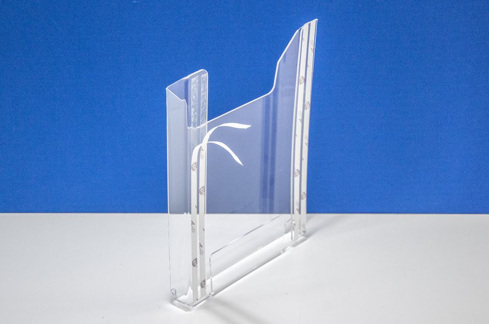 Карман буклетница А4 (акрил, на скотч) верт