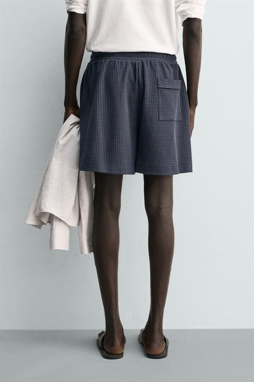 ZARA ШОРТЫ-ДЖОГГЕРЫ ИЗ РЕЛЬЕФНОЙ ТКАНИ, СИНИЙ