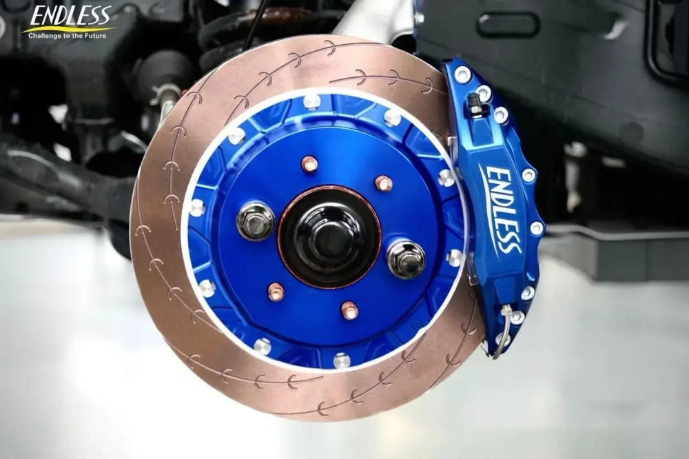 Тормозная система для заводских R18 дисков Lexus GX550 2024 Лексус тормоза колодки тормозной диск суппорт