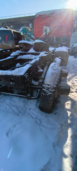 Shacman (Shaanxi) SX* 6x6 Седельный тягач SX42586V385 (Дизельный, 11,6 л, 423 л.с., МТ)