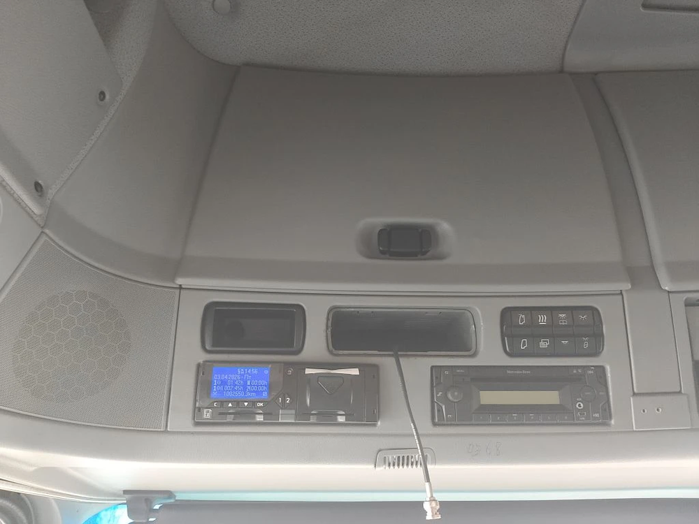 Mercedes-Benz ACTROS 4x2 Седельный тягач 1841 LS (Дизельный, 12 л, 408 л.с., АТ)