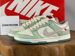 Nike Dunk Low LX Year of the Dragon