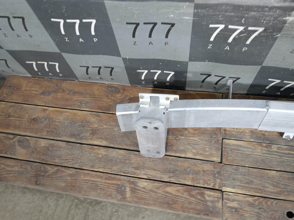 Усилитель переднего бампера Seres, Aito M7 22-нв Б/У Оригинал 2801800SY01