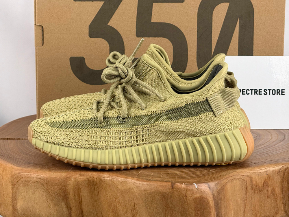 Yееzy Boost 350 V2 Sulfur