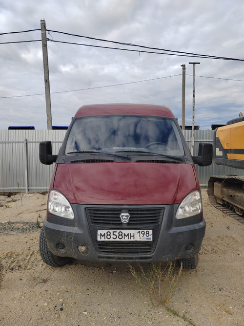 GAZ SOBOL Цельнометаллический 27527-773 (Бензиновый, 2,7 л, 107 л.с. 4WD)