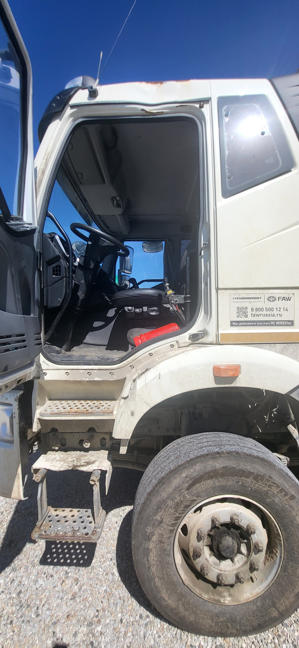 FAW J6 8x4 Самосвал CA3310P66K24T4E5 (Дизельный, 11,1 л, 390 л.с., МТ)