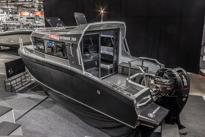 Катер Volzhanka VOYAGER 700 Cabin