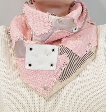 Шейный платок, бактус дизайнерский бежевый с розовым