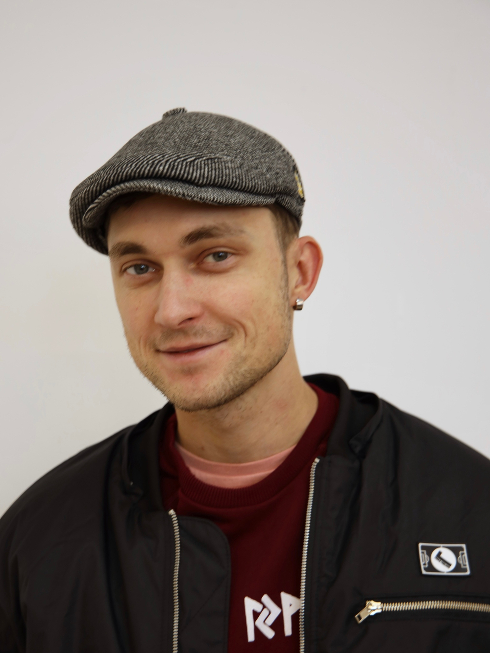 Кепка серая Город Горький олень желтый