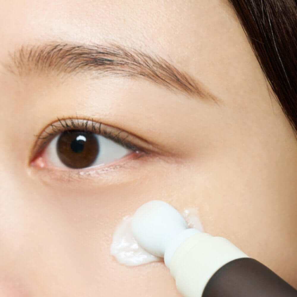 SKIN1004 Укрепляющий массажный крем для век с бакучиолом Probio-Cica Bakuchiol Eye Cream