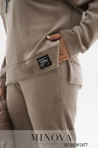 Костюм 2477-бежевый Minova