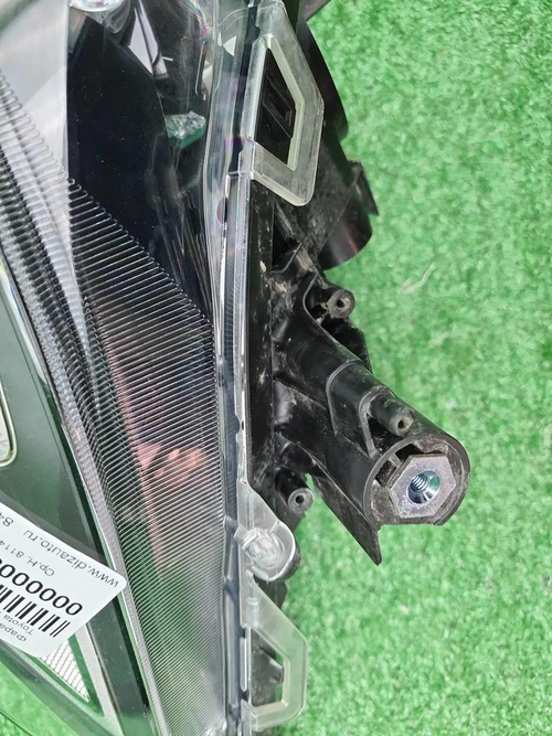 Фара правая Toyota RAV4 5 XA50 (2018-н.в.) LED