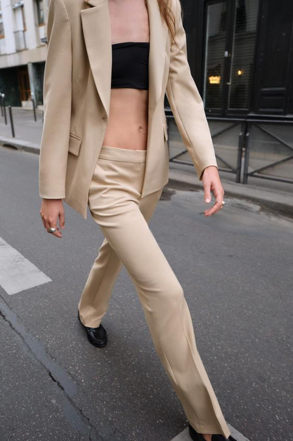 ZARA БРЮКИ FLARE С НИЗКОЙ ПОСАДКОЙ, ПЕСОЧНЫЙ