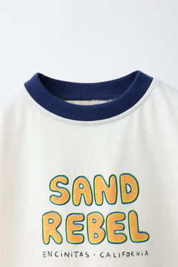 ZARA ФУТБОЛКА С ПРИНТОМ «ПЕЛИКАН», ЦВЕТ СЛОНОВОЙ КОСТИ