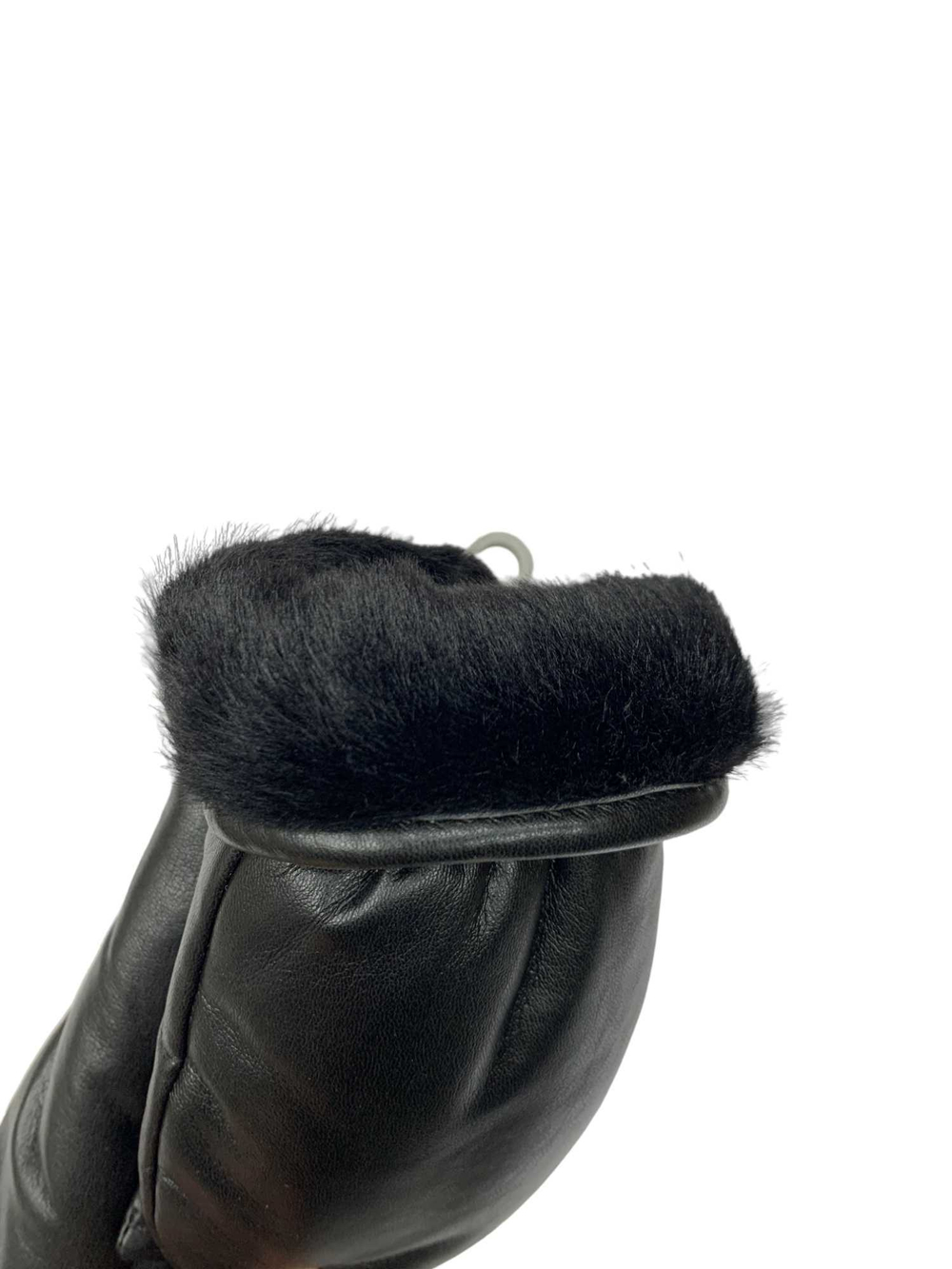 Варежки. Женские. Материал верха: Эко кожа. Подклад: Плюш-мех. Толстые. Внутри с мехом. 12 шт в упаковке, разные цвета.