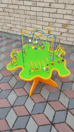 Интерактивный стол «Лабиринт бусин»