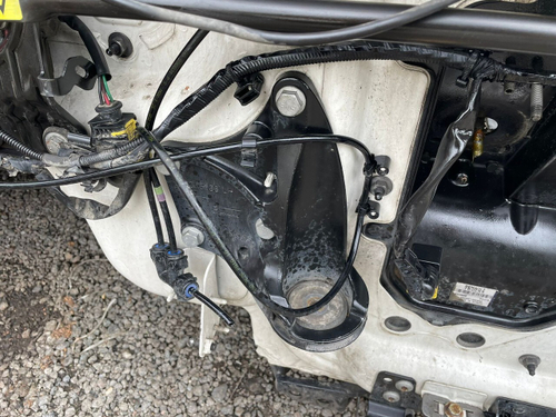 Кронштейн амортизатора кабины левый 2016г.