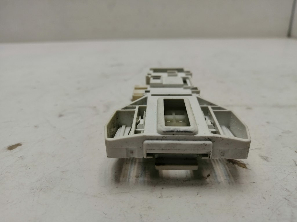 BWSA61051 кт117 Блокировка люка для стиральной машины Indesit BWSA 61051 б/у