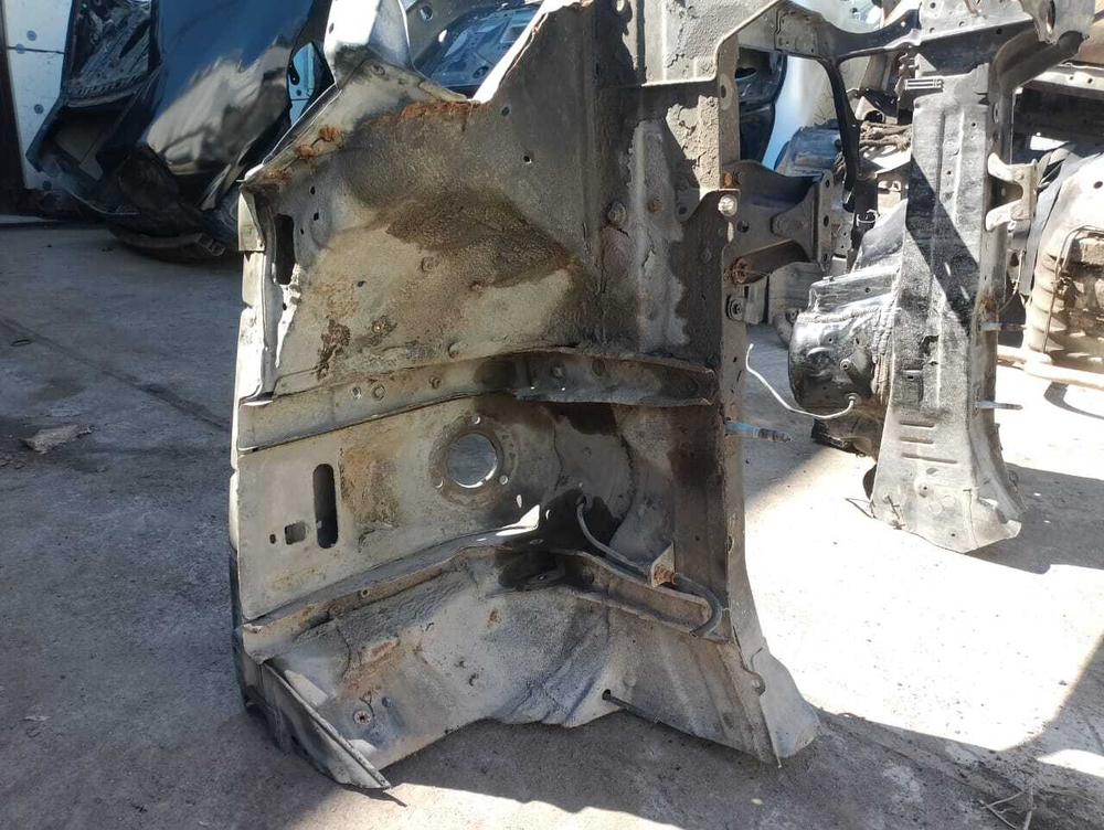 Лонжерон передний правый LEXUS GS300 1999