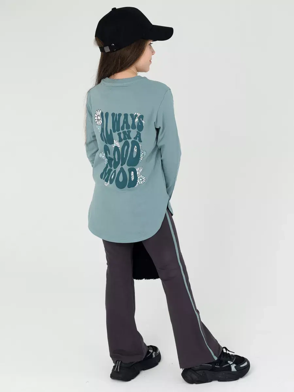 Костюм для девочки спортивный