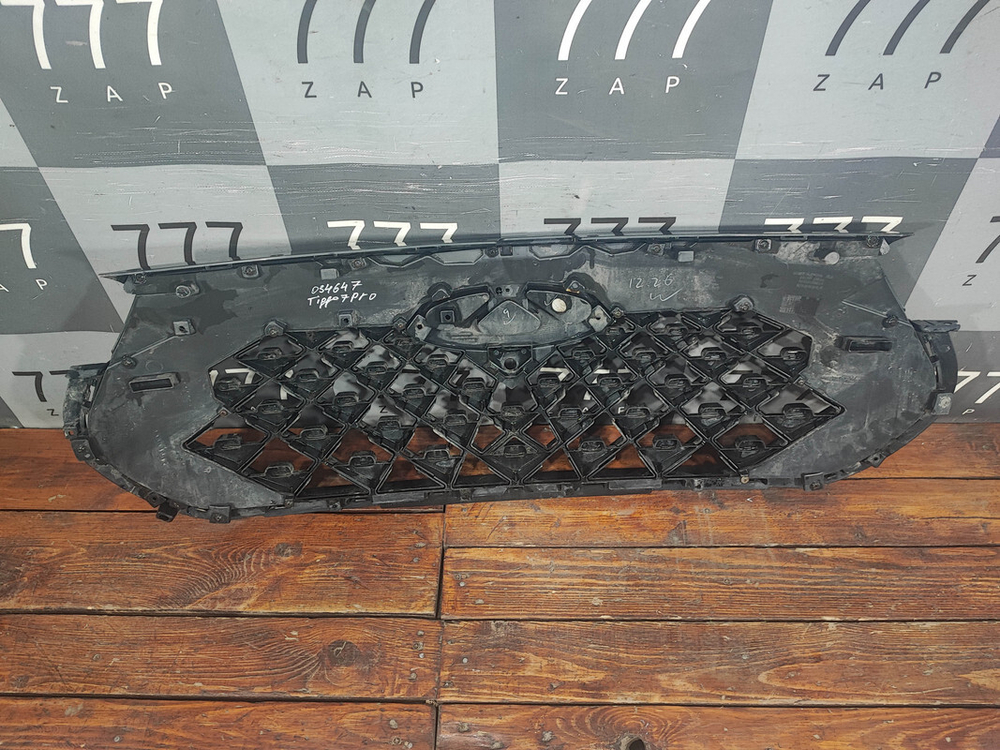 Решетка радиатора Chery Tiggo 7 Pro 20-24 Б/У Оригинал 602001387AA