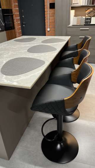 Регулируемый барный стул Jax 63-83 см