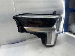 Оригинальная LED фара для Toyota Tundra 2022-2024 (левая или правая)