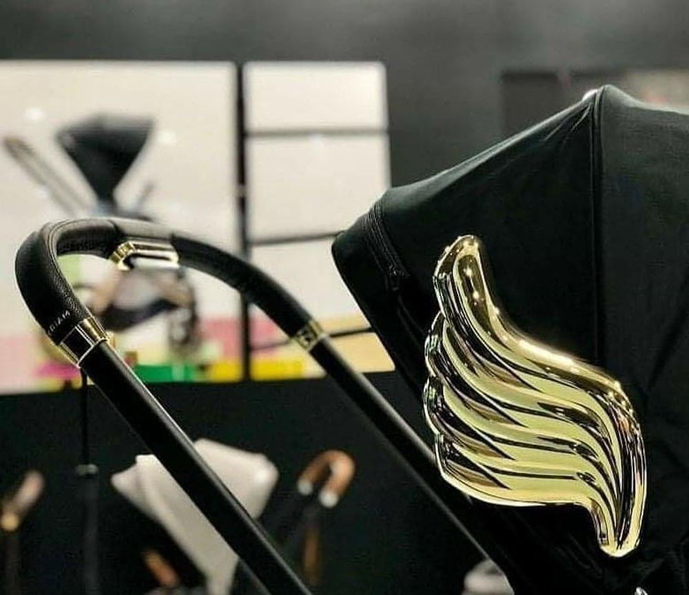 Коляска 3 в 1 Cybex Priam IV и автокресло Cloud T i-Size Jeremy Scott Wings