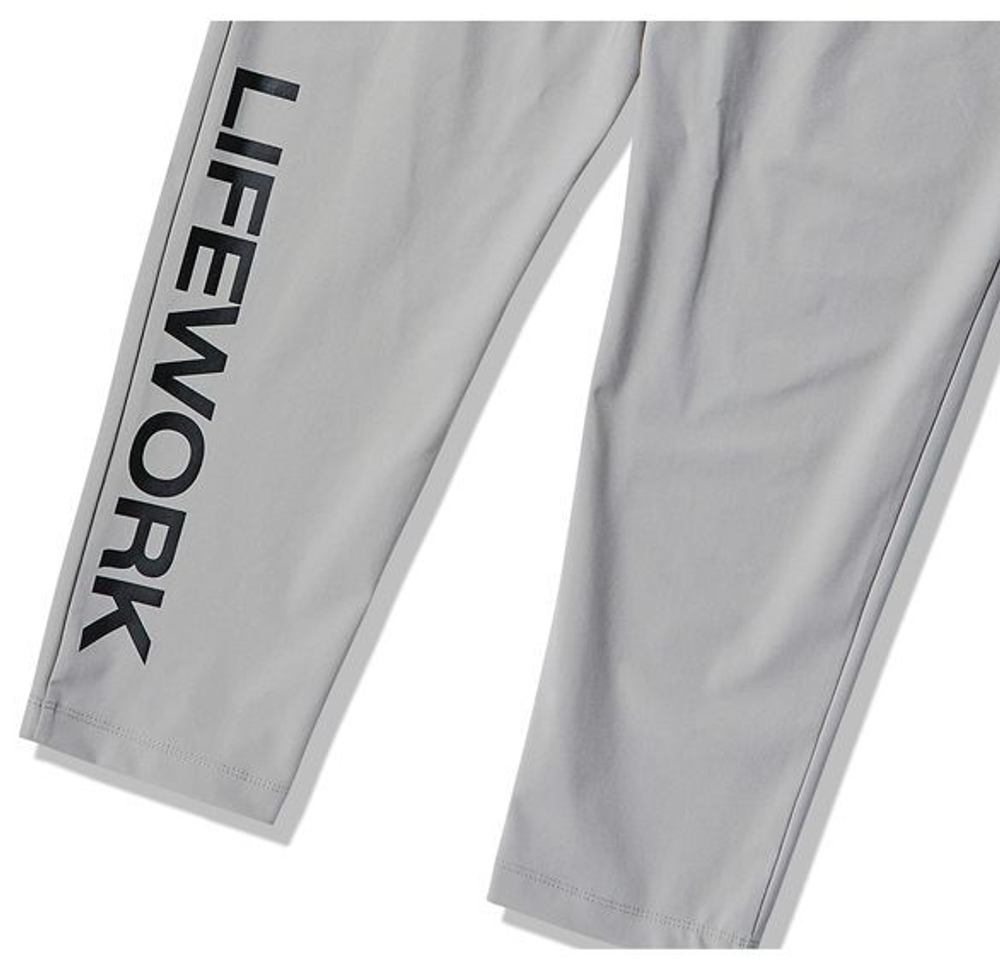 Брюки slim fit с логотипом