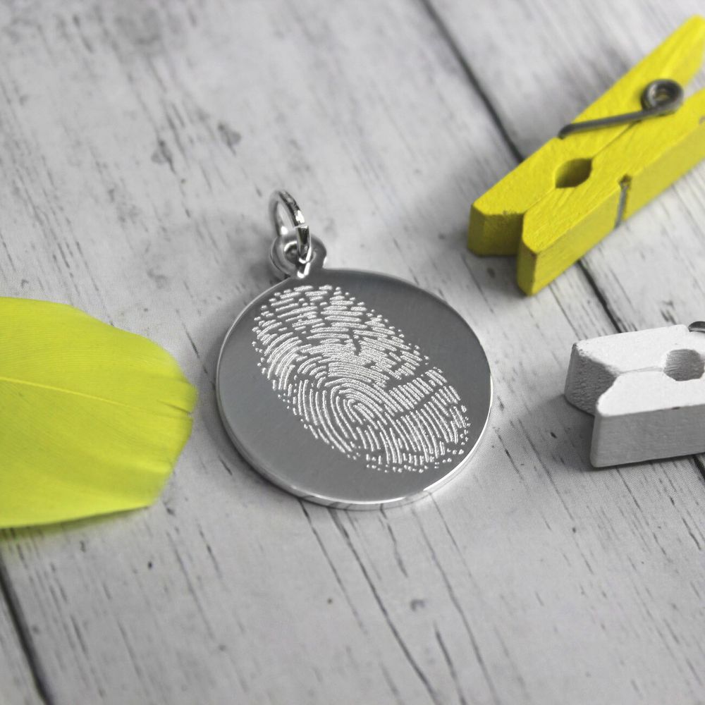 Серебряный кулон подвеска с отпечатком пальца на заказ