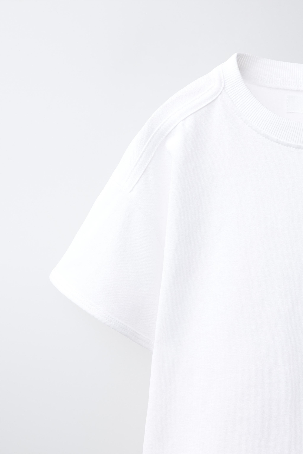 ZARA ОДНОТОННАЯ ФУТБОЛКА, БЕЛЫЙ