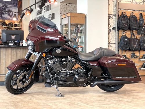 Harley-Davidson Street Glide Special (Midnight Crimson – Black Finish) c НДС