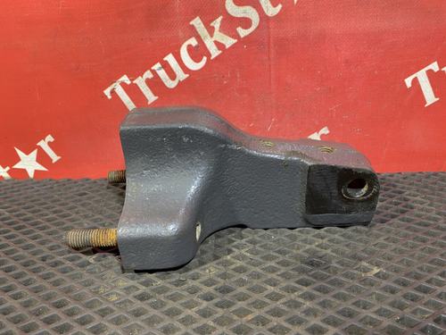 Кронштейн ящика АКБ 2020г