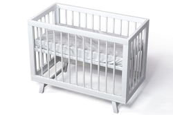 Кроватка детская Lillaland Lilla Aria с маятником белый