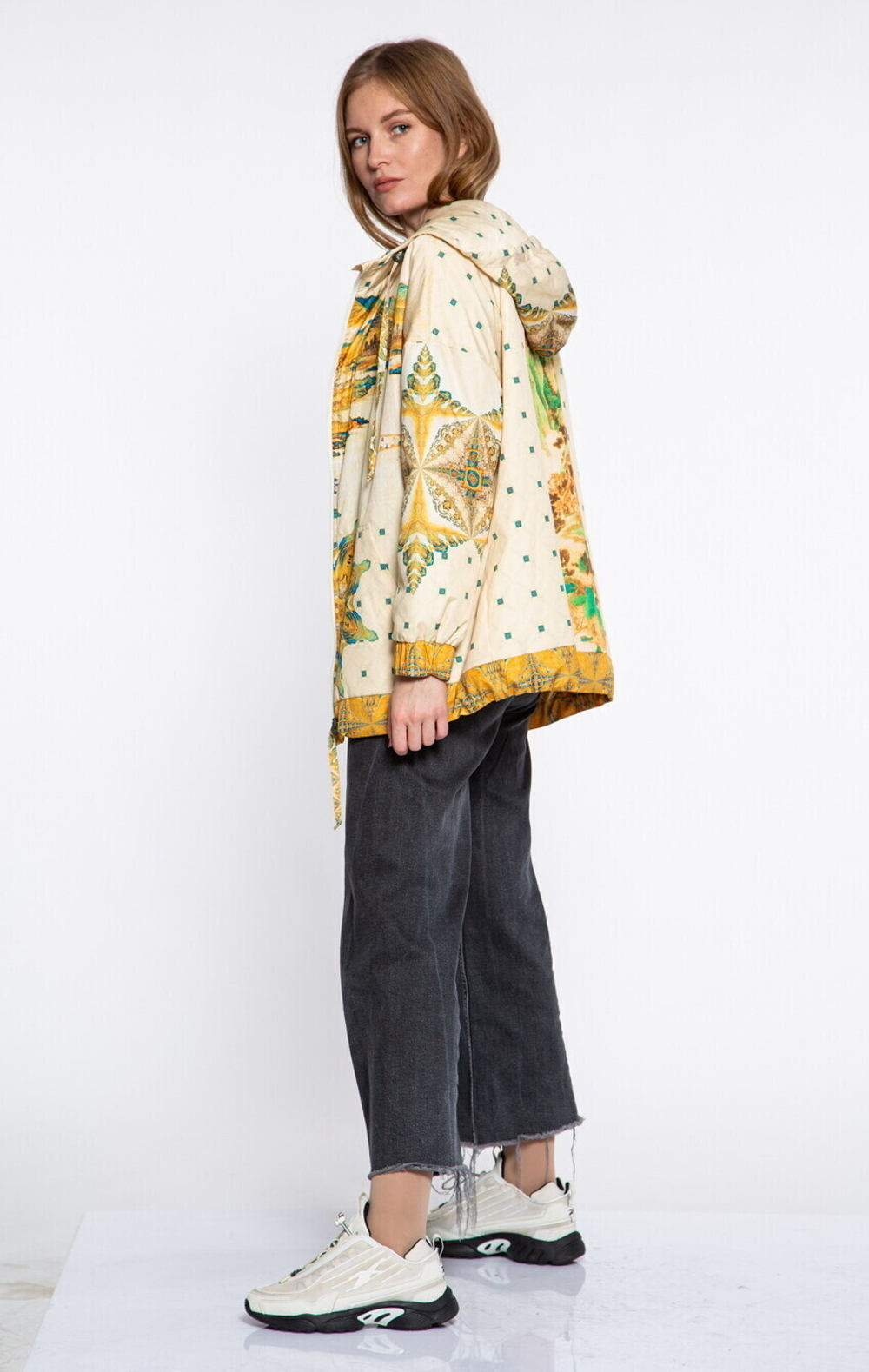 Куртка "Вода и Горы", по мотивам пейзажа китайского художника Гун Сианя