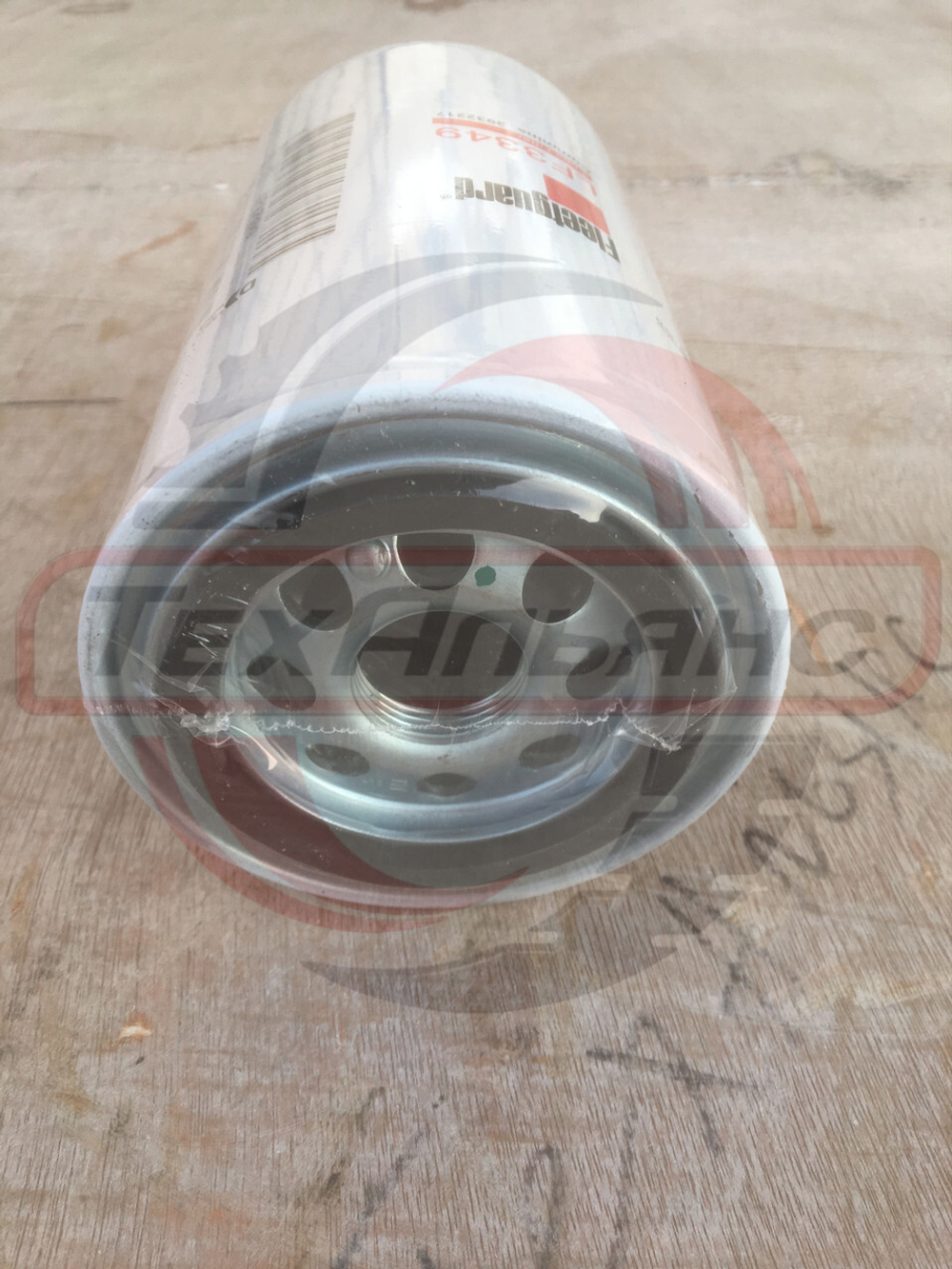 Фильтр масляный Fleetguard LF3349