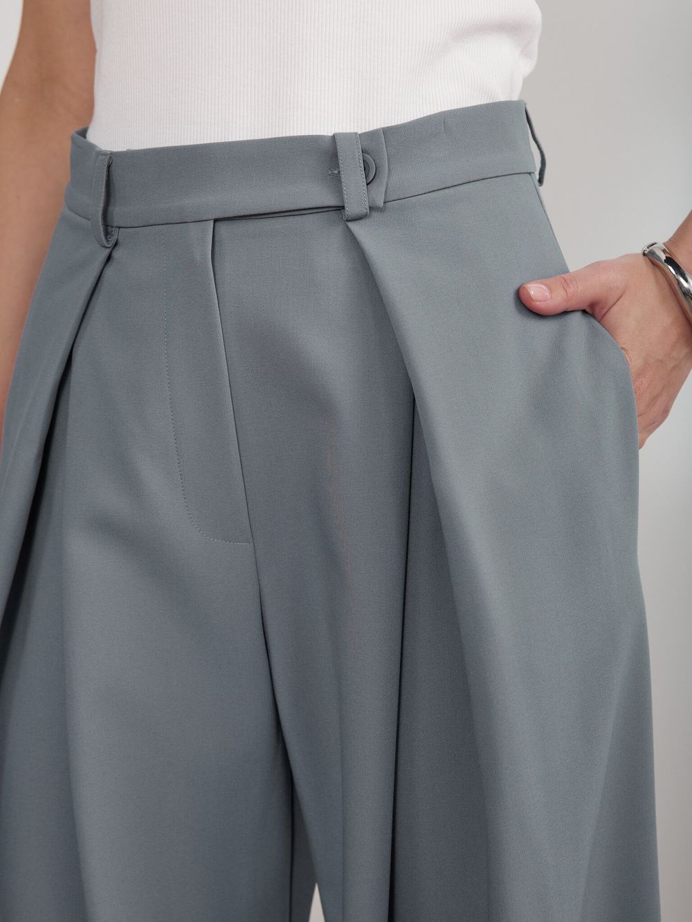 БРЮКИ «ICONIC» СЕРЫЙ