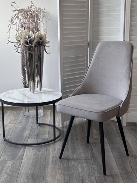 Стул М-City DISAUR Берти поворотный на поворотный на 360 градусов, B22 Серый, Велюр, Черный каркас