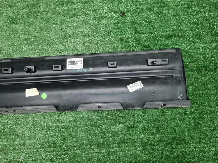 Накладка двери передняя Mercedes GLB X247 (19-нв)