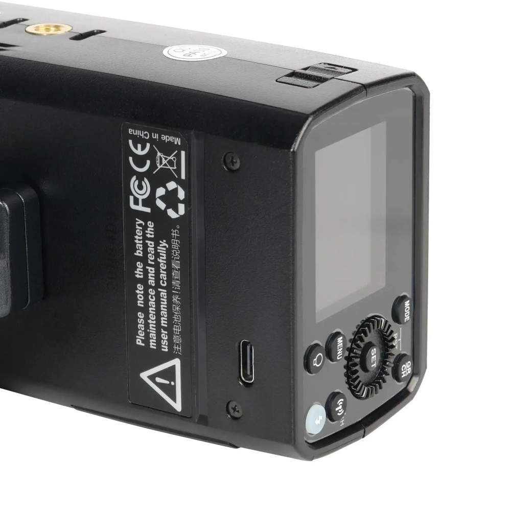 Вспышка аккумуляторная Godox Witstro AD200Pro (со шторками BD-07)