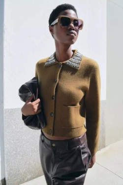 ZARA КАРДИГАН ИЗ 100% ШЕРСТИ С ДЕКОРАТИВНЫМИ ДЕТАЛЯМИ НА ЛАЦКАНАХ, ТЕМНЫЙ ХАКИ