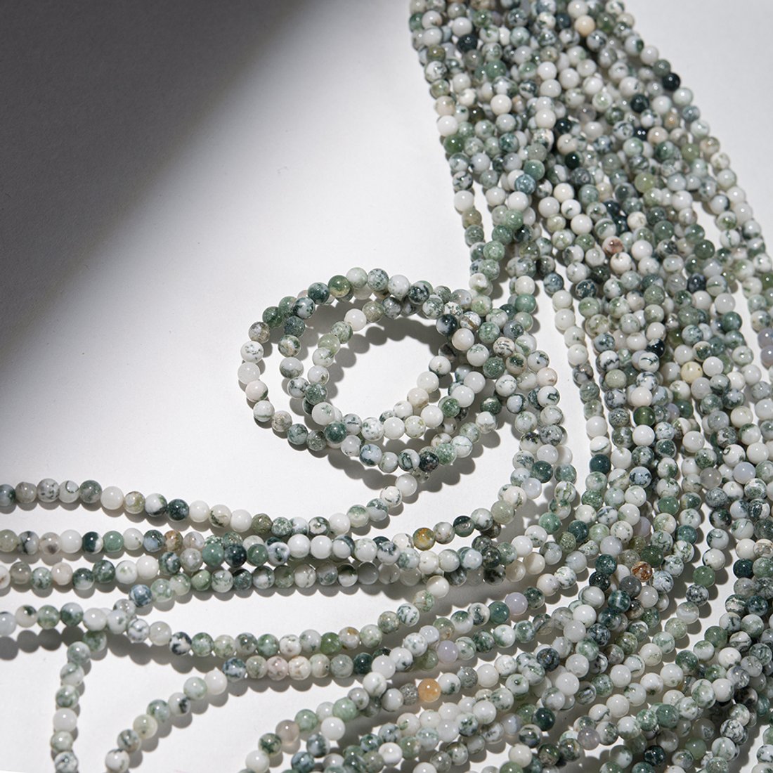 Моховой агат натуральный, шар 4,5мм