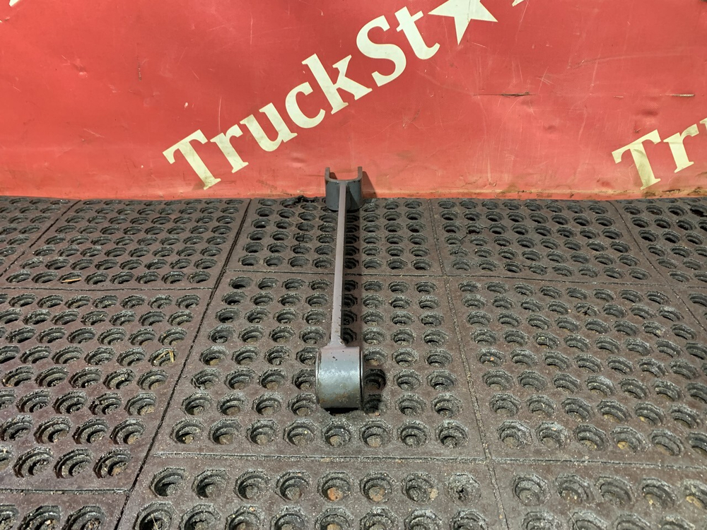 Стойка переднего стабилизатора