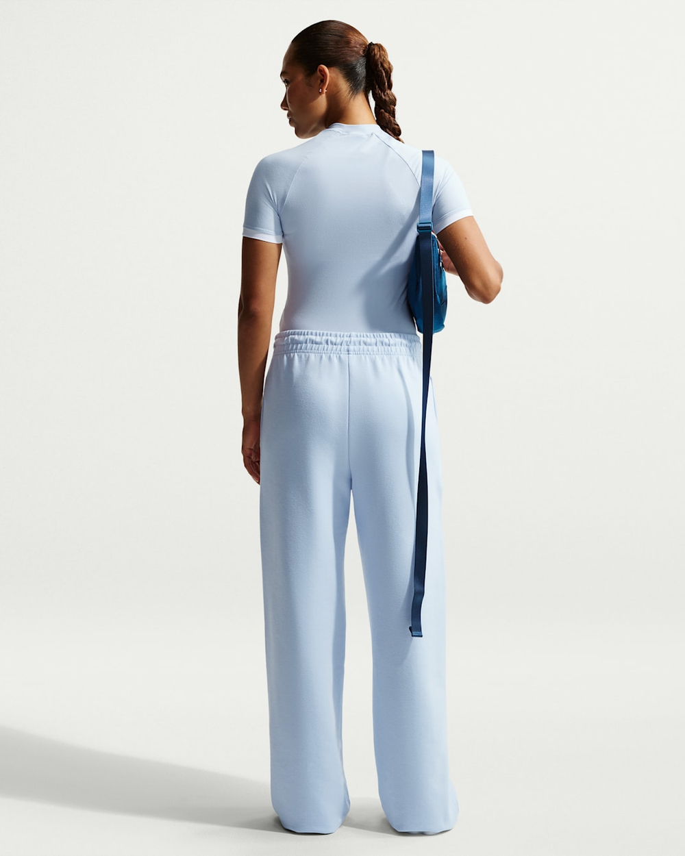 Футболка женская NIKE W NK SS FITTED TOP GLS