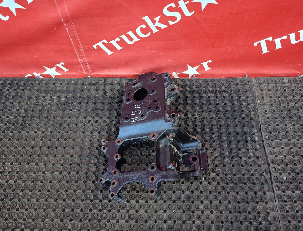 Кронштейн рессоры передней правый 2016 г.