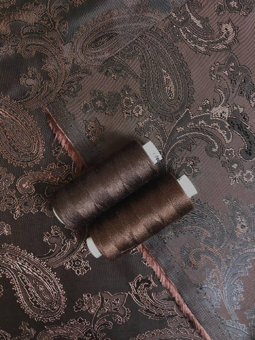 Подклад коричневый, жаккард огурец D6С5