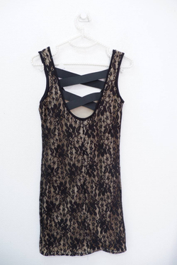 Платье кружевное 42 размер