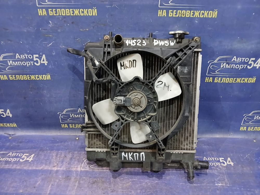 Радиатор двигателя MAZDA DEMIO 1999-2002